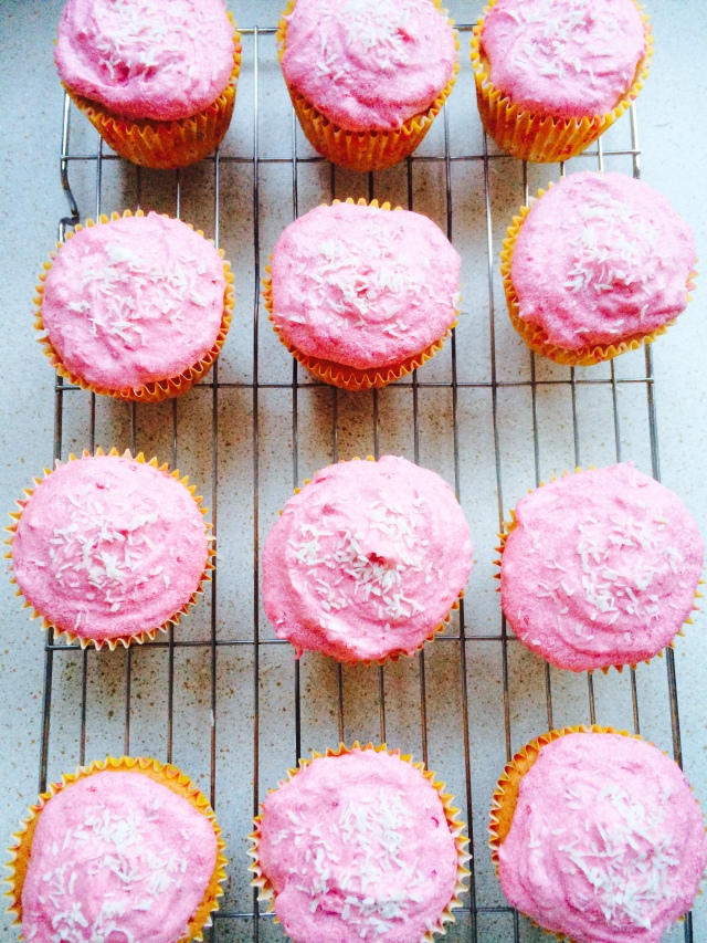 raspberry and coconut cupcakes